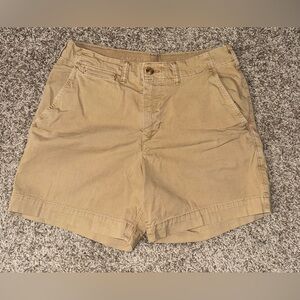 American Eagle men’s khaki shorts